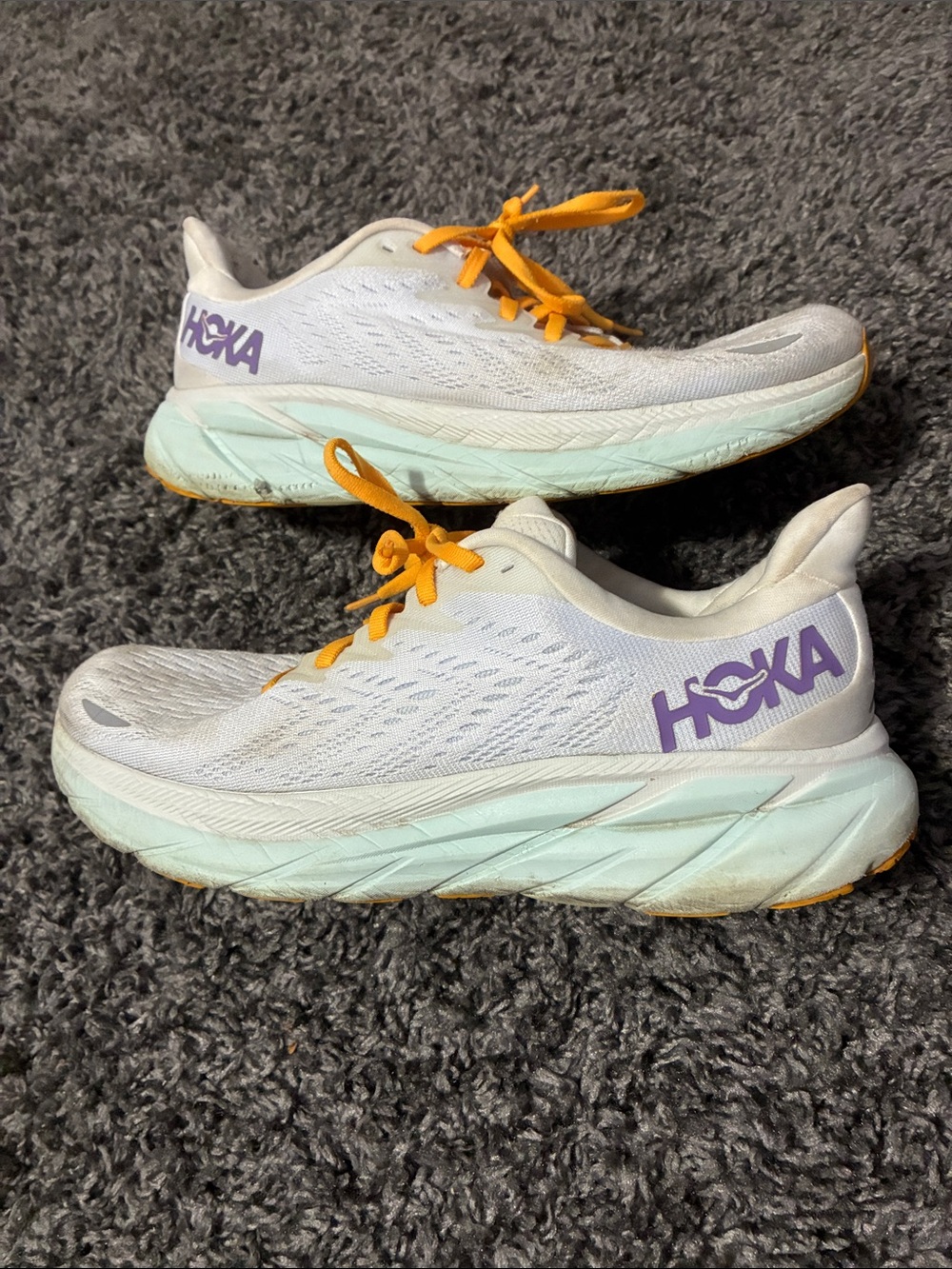 Hoka Clifton 8